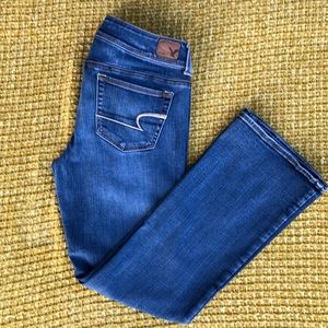 AMERICAN EAGLE 🦅 Kick Boot Jeans